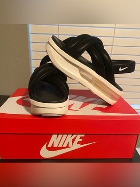 Nike Airmax Isla Black and White Padded Crossover Slide Sandals